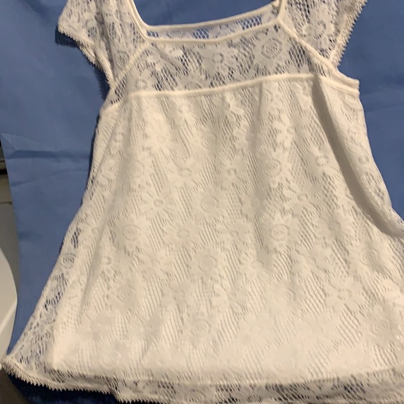 Top - Picture 2 of 4